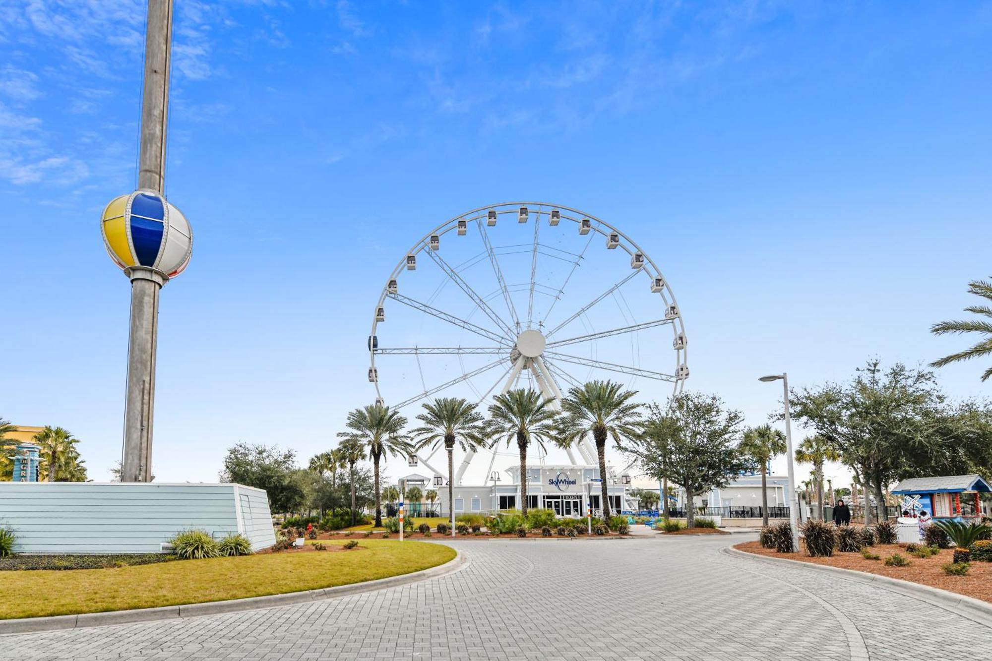 Calypso Resort And Towers #602-E By Book That Condo Panama City Beach Exterior photo